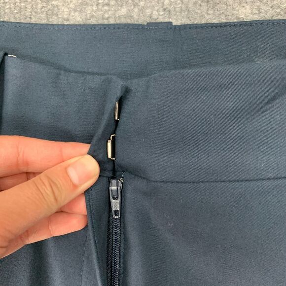 Ann Taylor Carnegie Crop Pants Womens 2 Navy Low Rise Flat Front Straight Chino - Picture 5 of 13